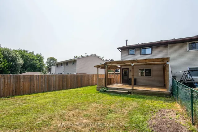 Additional image 11 of 23 Roberts Cres