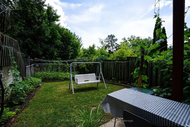 Additional image 40 of 133 Robert Hicks Dr