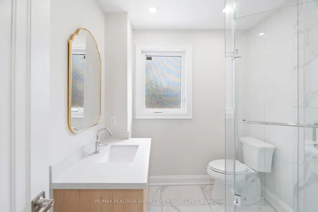 Additional image 31 of 918 Eglinton Ave
