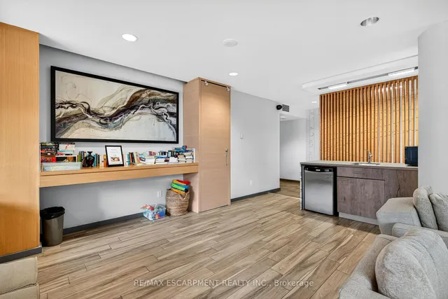 Additional image 39 of 15 BRUYERES Mews Unit 212