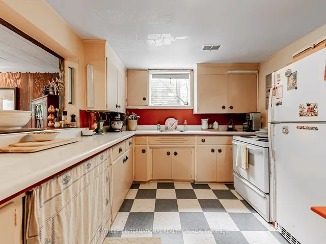 Additional image 33 of 200 Cortleigh Blvd