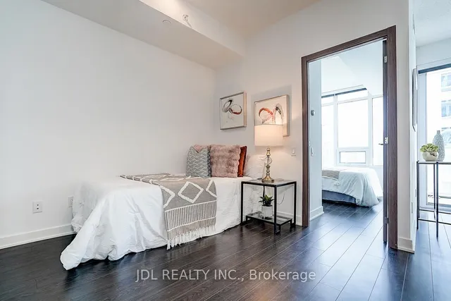 Additional image 25 of 19 Bathurst St Unit 3709