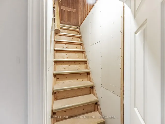 Additional image 20 of 21 Waterbury Dr