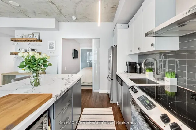 Additional image 11 of 650 King St Unit 310