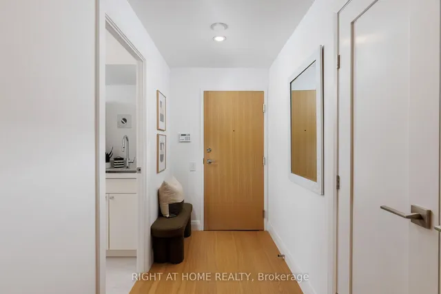 Additional image 2 of 130 Carlton St Unit 1403