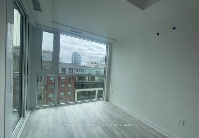 Additional image 4 of 60 Princess St Unit 813 Se