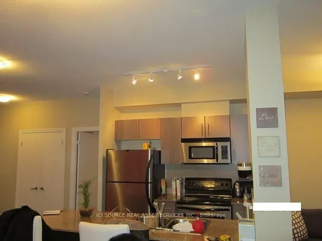 Additional image 12 of 12 Yonge St Unit 2004