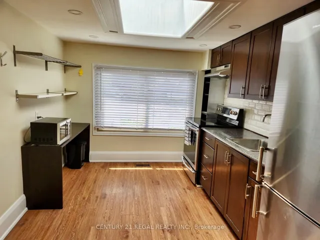 Additional image 22 of 32 Chamberlain Ave