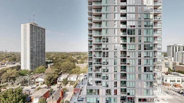 Additional image 3 of 33 Helendale Ave Unit 1101