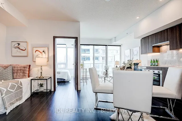 Additional image 7 of 19 Bathurst St Unit 3709