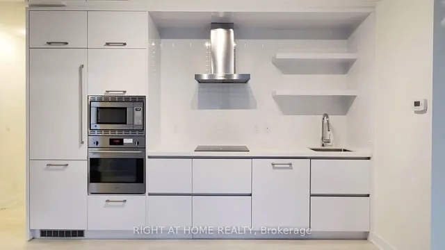 Additional image 2 of 2221 Yonge St Unit 902