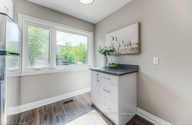 Additional image 22 of 107 Charles Best Pl