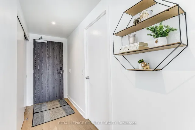 Additional image 9 of 25 Richmond St Unit 902