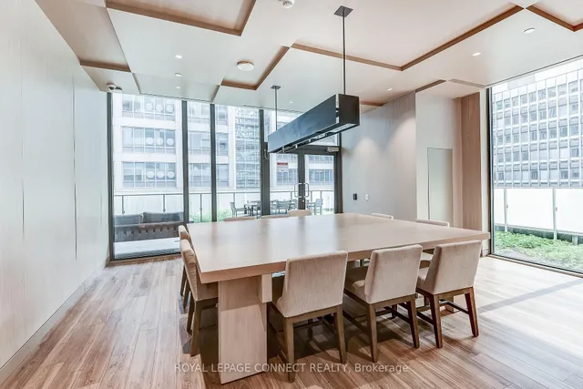 Additional image 30 of 25 Richmond St Unit 902