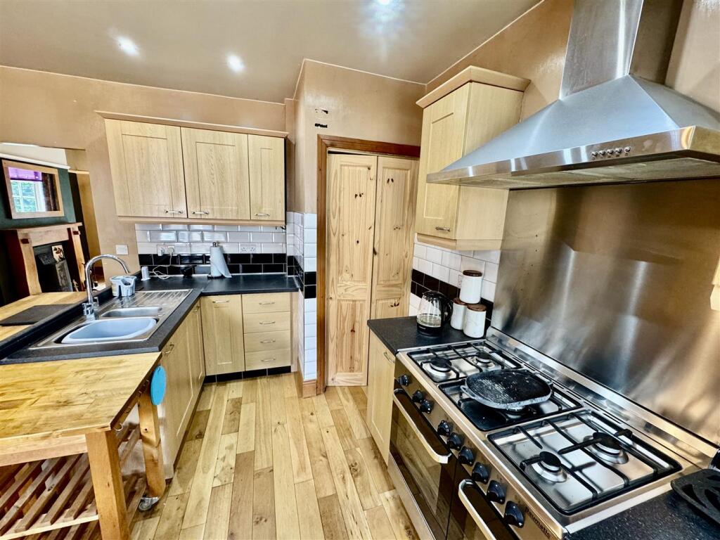 Additional image 10 of Haincliffe Place, Keighley, BD21 5BT