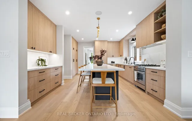 Additional image 23 of 94 Prince Edward Dr