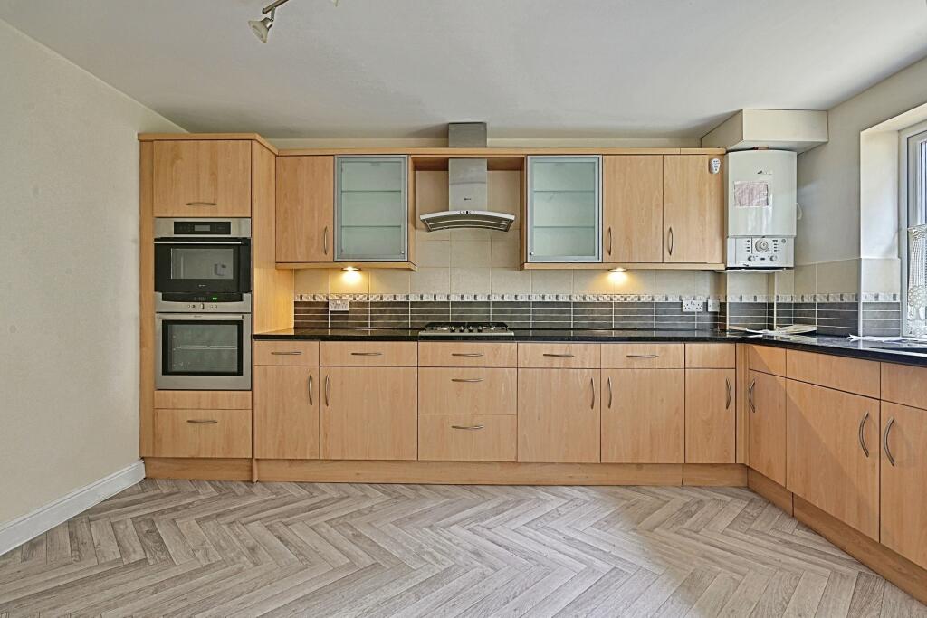 Additional image 5 of Skipton Road, Keighley, BD20