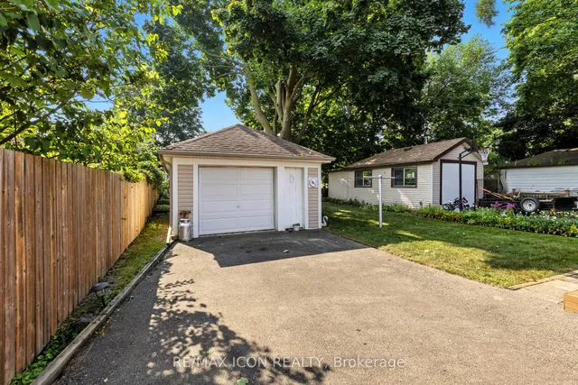 Additional image 36 of 35 Grenville Ave