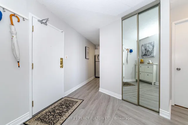 Additional image 7 of 270 Queens Quay Unit 1407