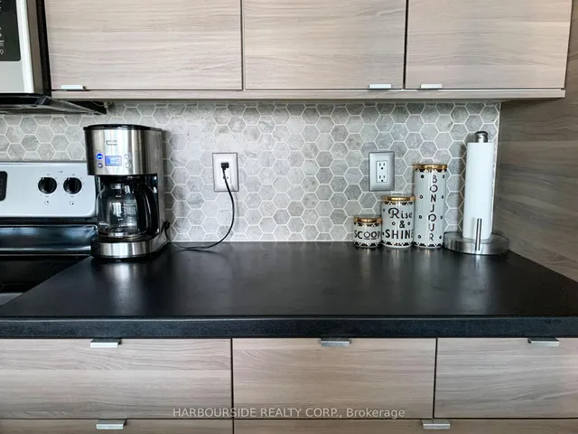 Additional image 12 of 77 Harbour Sq Unit 2901