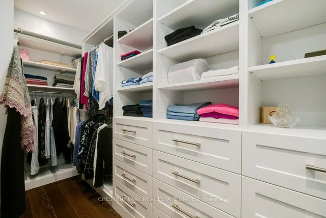 Additional image 18 of 66 Collier St Unit 9C