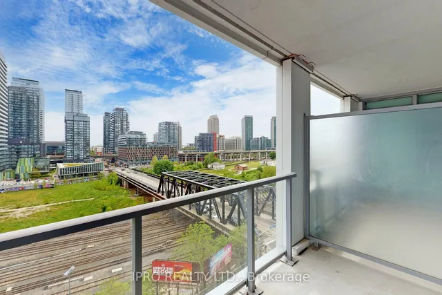 Additional image 18 of 27 Bathurst St Unit 703W