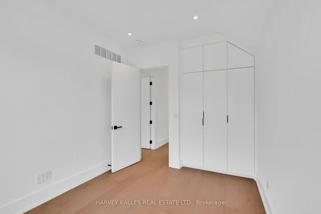 Additional image 34 of 171 Belsize Dr