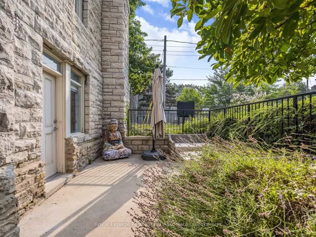 Additional image 31 of 384 Sunnyside Ave Unit 102