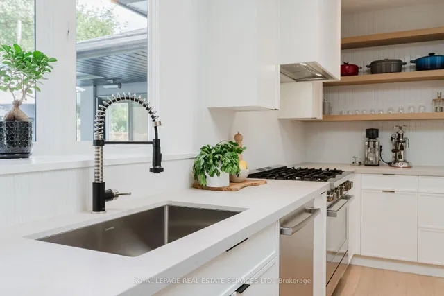 Additional image 21 of 106 Princess Margaret Blvd