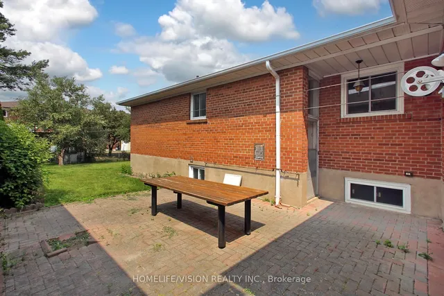 Additional image 30 of 64 Orangewood Cres