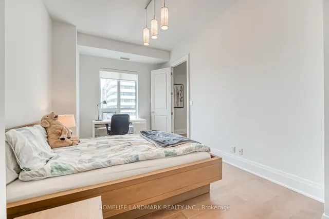 Additional image 27 of 35 Hayden St Unit 2701