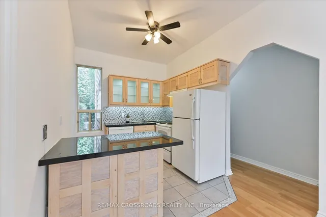 Additional image 2 of 269 Ontario St