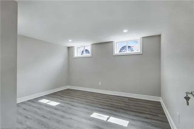 Additional image 30 of 259 Greenfield Ave