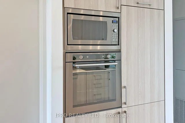 Additional image 33 of 27 Bathurst St Unit 703W