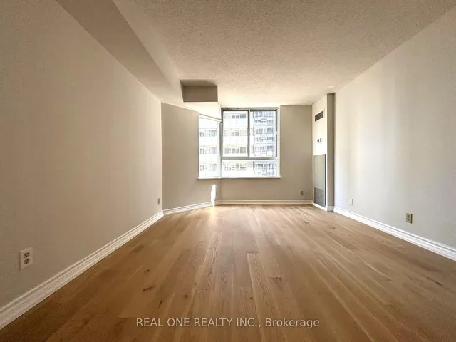 Additional image 25 of 711 Bay St Unit 1012