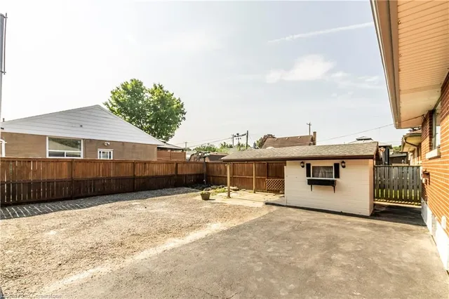 Additional image 38 of 259 Greenfield Ave