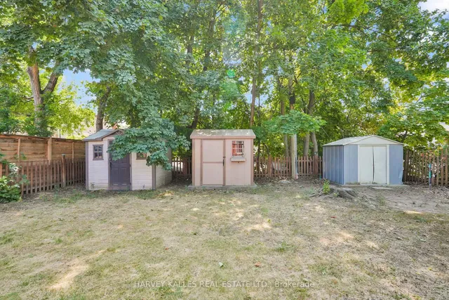 Additional image 11 of 547 Douglas Ave