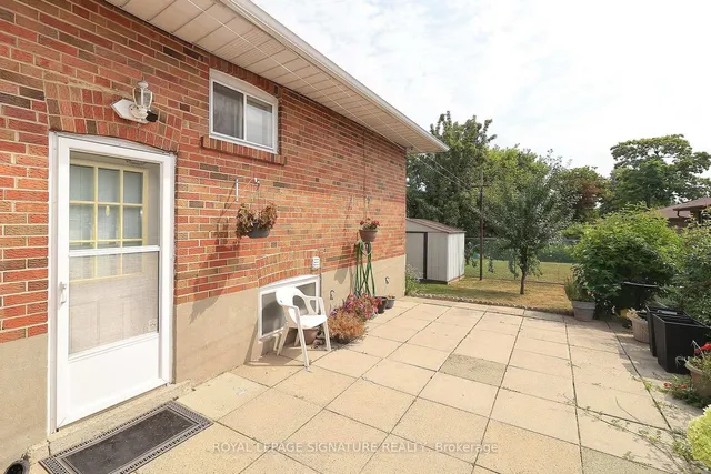 Additional image 29 of 989 Midland Ave