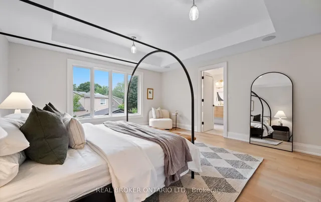 Additional image 37 of 94 Prince Edward Dr