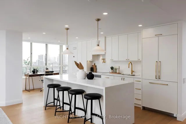 Additional image 19 of 130 Carlton St Unit 1403