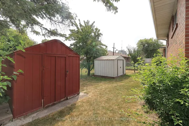 Additional image 28 of 989 Midland Ave