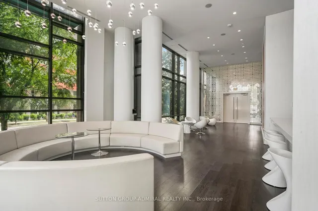 Additional image 5 of 68 CANTERBURY Pl Unit PH09