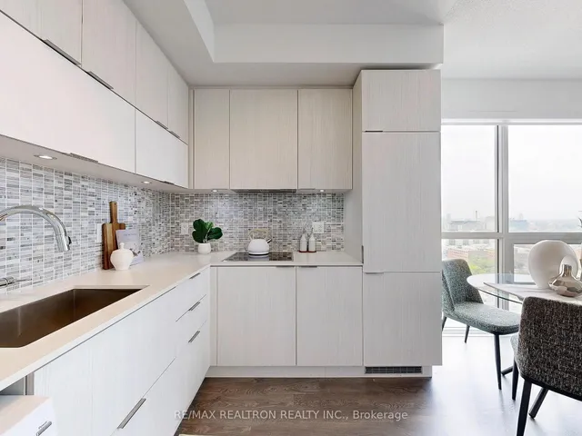 Additional image 16 of 318 Richmond St Unit 2201