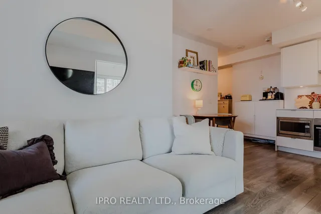 Additional image 21 of 195 Redpath Ave Unit 712