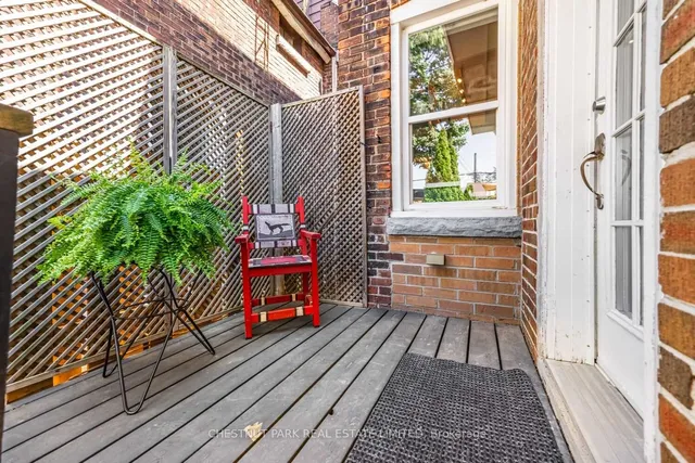 Additional image 31 of 532 Perth Ave