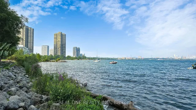 Additional image 42 of 70 Annie Craig Dr Unit 808