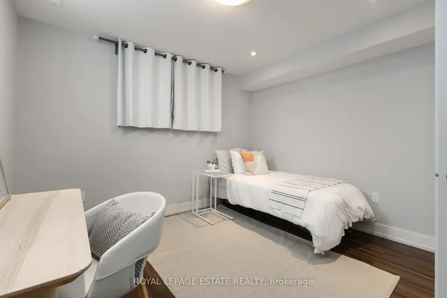 Additional image 35 of 1008 Woodbine Ave