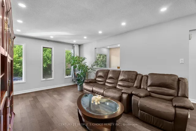 Additional image 20 of 133 Robert Hicks Dr