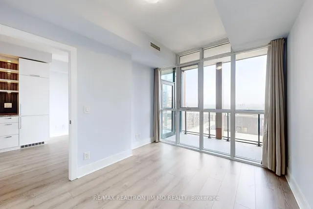 Additional image 19 of 32 Davenport Rd Unit 1706