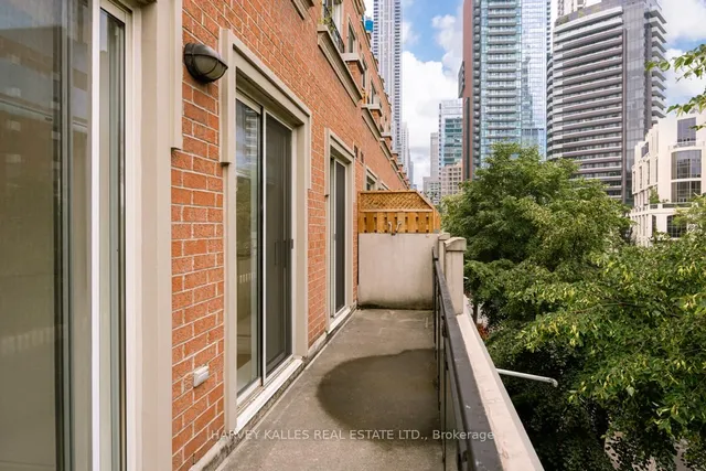 Additional image 39 of 77 McMurrich St Unit 302